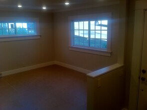 129 N Toluca St in Los Angeles, CA - Building Photo - Building Photo