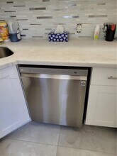 3401 N Country Club Dr in Aventura, FL - Building Photo - Building Photo