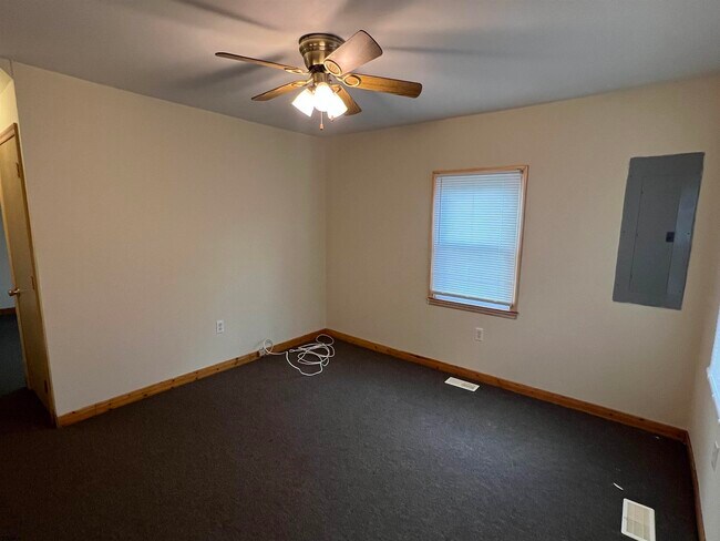 209 W Pacific Ave in Buena, NJ - Building Photo - Building Photo