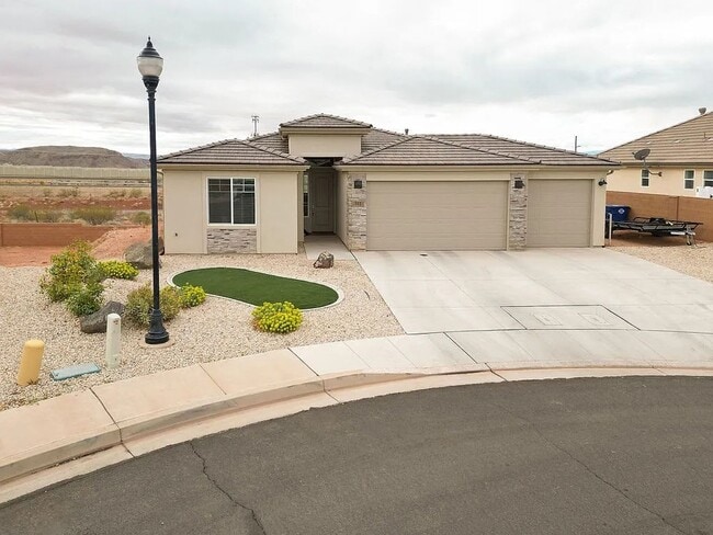 512 E Todd Pl in Washington, UT - Building Photo - Building Photo