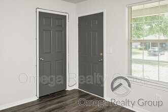 Ridge View Apartments in Columbiana, AL - Building Photo - Building Photo