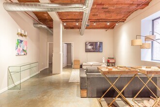 717 Atlantic Ave in Boston, MA - Building Photo - Building Photo