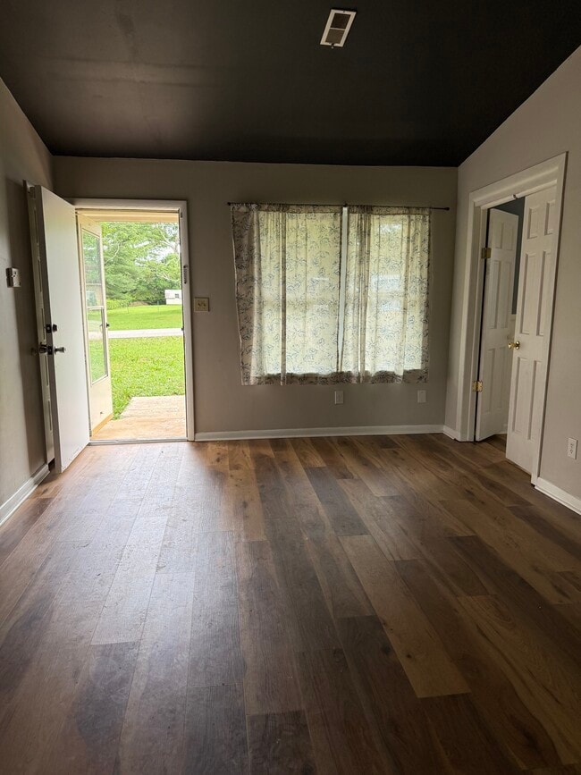 121 Woodlawn Dr in Madison, AL - Building Photo - Building Photo