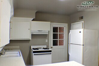 212 E 46th St in Savannah, GA - Building Photo - Building Photo