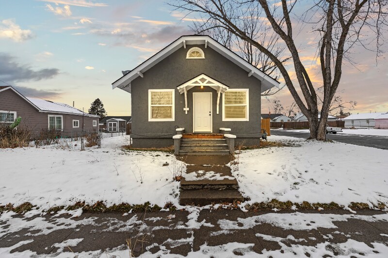 902 Emma St in Walla Walla, WA - Building Photo