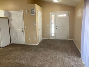 4432 Alderbury St in Eugene, OR - Building Photo - Building Photo