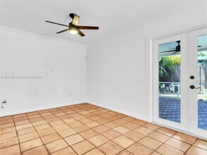 10015 SW 85th Terrace in Miami, FL - Building Photo - Building Photo