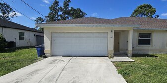 4645 24th St SW in Lehigh Acres, FL - Building Photo
