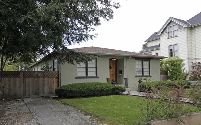 732 B St in Hayward, CA - Foto de edificio - Building Photo