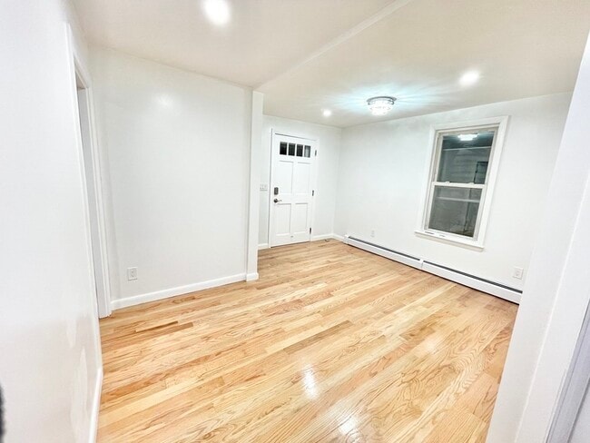 22 Clinton St in Mansfield, MA - Building Photo - Building Photo