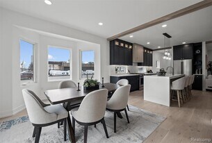 125 N Washington Ave in Royal Oak, MI - Building Photo