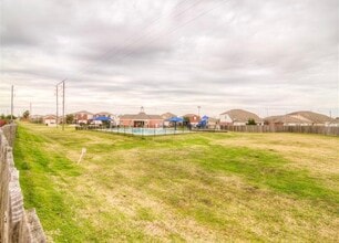 14938 Sugar Sweet Dr in Sugar Land, TX - Foto de edificio - Building Photo