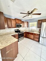 5415 Lori Dr S in Jacksonville, FL - Building Photo