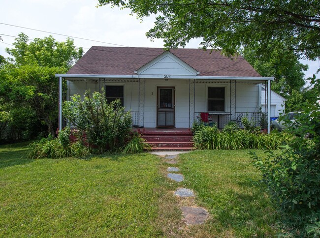 207 McDonald St in Blacksburg, VA - Building Photo - Building Photo