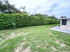 2715 Ponce De Leon Blvd in Delray Beach, FL - Building Photo - Building Photo