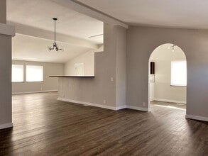 119 SW Regulator St in Cascade Locks, OR - Building Photo - Building Photo