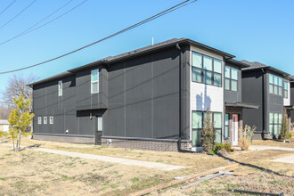 115 1st st in Owasso, OK - Building Photo - Building Photo