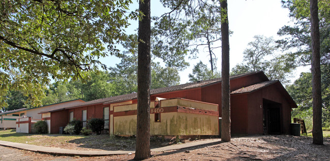 8400 Country Walk Dr in Pensacola, FL - Building Photo - Building Photo