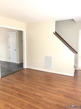 2442 Crystal Ridge Rd in Richmond, VA - Building Photo - Building Photo