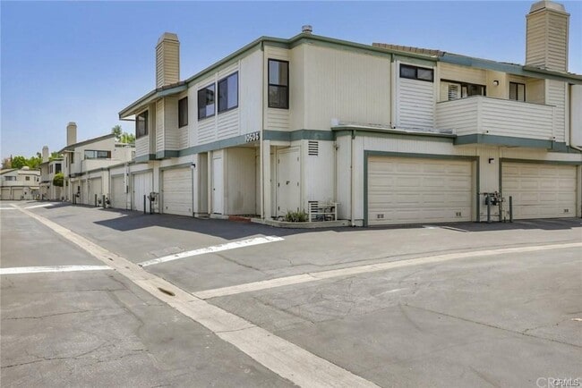 property at 10506 Sunland Blvd