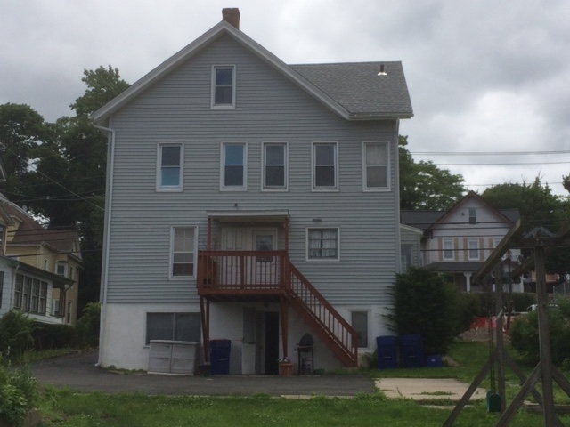 147 S Main St in Norwalk, CT - Building Photo