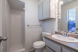 1202 Dorchester Ct in Yukon, OK - Building Photo - Building Photo