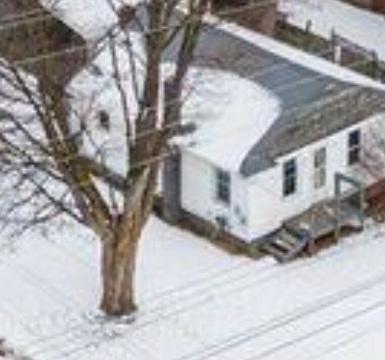 5864 S Martin Luther King Jr Blvd in Lansing, MI - Foto de edificio
