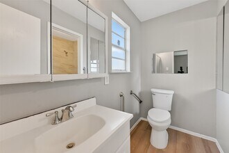 2446 Mayview Dr in Houston, TX - Building Photo - Building Photo