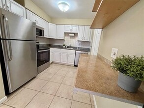 6813 S Cortez Ave in Tampa, FL - Building Photo - Building Photo