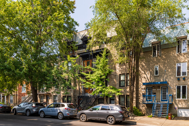 3711-3721 Saint-Hubert Rue in Montréal, QC - Building Photo - Primary Photo