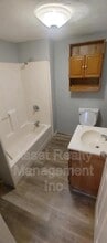 221 Pattie Gap Rd in Philadelphia, TN - Building Photo - Building Photo