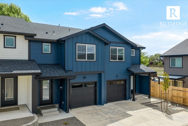 129 Bailee Way in Eagle Point, OR - Building Photo - Building Photo