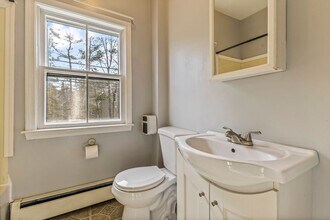 83 Richardson St in Bath, ME - Foto de edificio - Building Photo