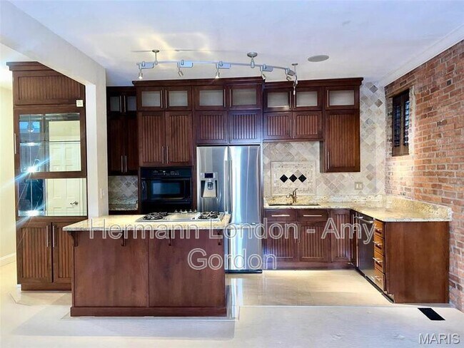 4738 Olive St in St. Louis, MO - Building Photo - Building Photo