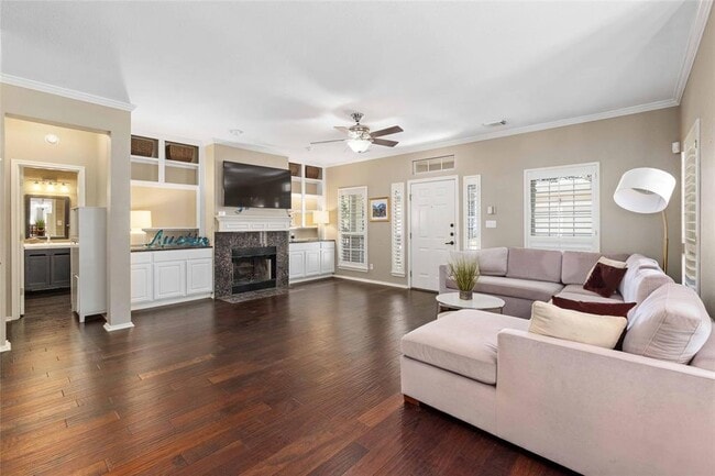 property at 2730 Kinney Oaks Ct