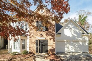 1052 Winterglen Way in Austell, GA - Building Photo