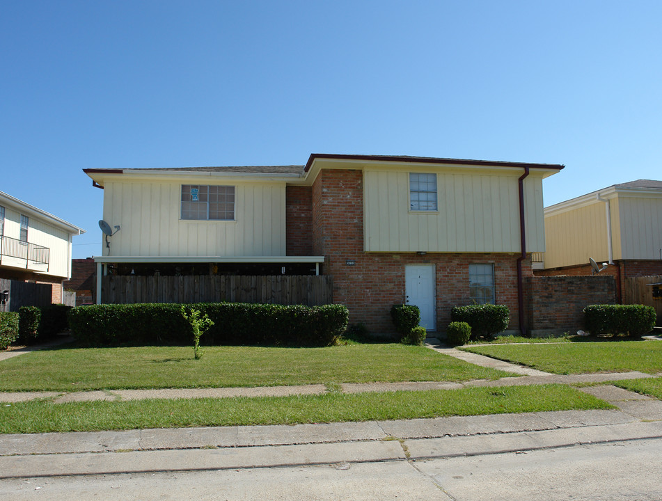 3732 Martinique Ave in Kenner, LA - Building Photo