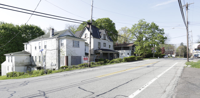 9930 Frankstown Rd in Pittsburgh, PA - Building Photo - Building Photo