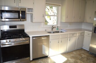 5503 Flamingo Rd in Monona, WI - Building Photo - Building Photo