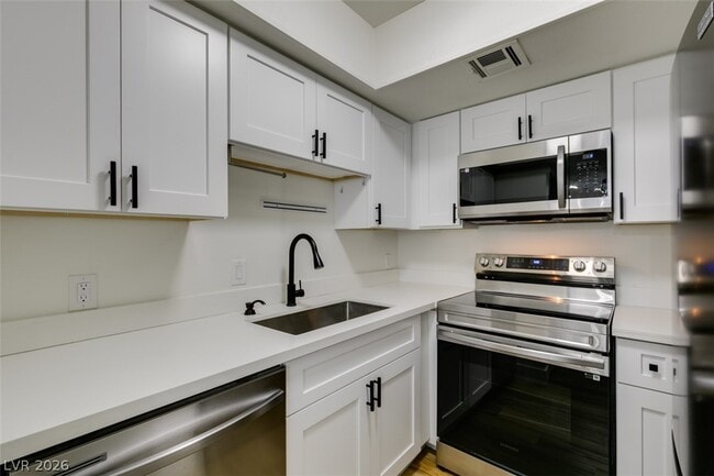 property at 5701 Smoke Ranch Rd