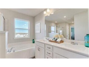 1429 Clover Preserve Ln in Chaska, MN - Building Photo - Building Photo
