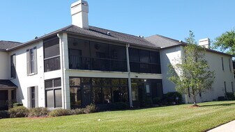 4515 Southampton Ct, Unit Carrollwood Village Chase in Tampa, FL - Building Photo