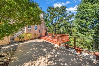 1618 Brush Creek Pl in Danville, CA - Foto de edificio - Building Photo