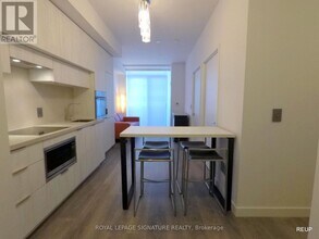 8 Eglinton Ave E in Toronto, ON - Building Photo - Building Photo