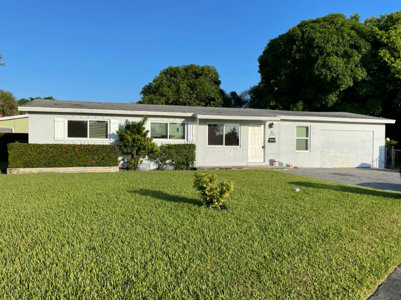 905 Laurel Dr in West Palm Beach, FL - Building Photo