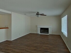 743 Spruce Tree Cir in Henderson, NV - Building Photo - Building Photo