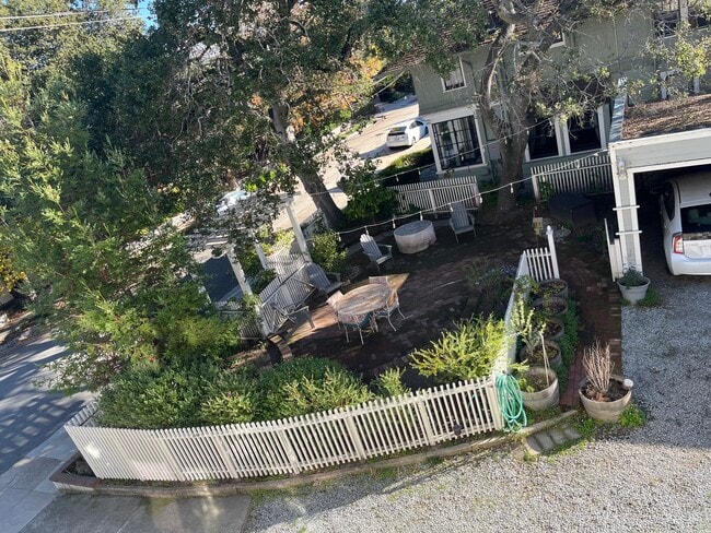 305 Mission St, Unit 305 in Santa Cruz, CA - Building Photo - Building Photo