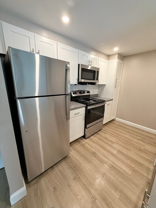 101 Rantoul St in Beverly, MA - Building Photo