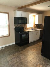 1507 N Battin St in Wichita, KS - Building Photo - Building Photo