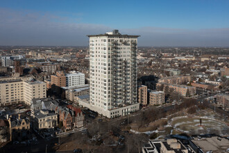 The BreakWater in Milwaukee, WI - Building Photo - Building Photo